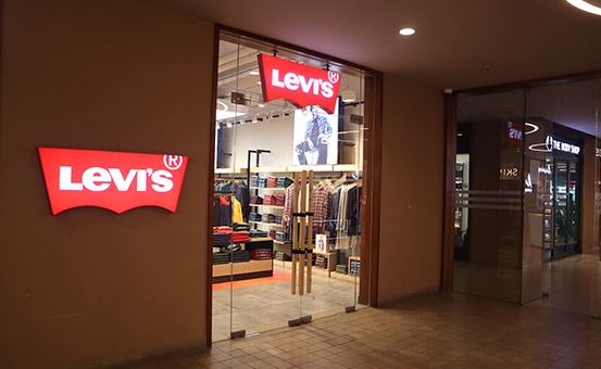 Levis
